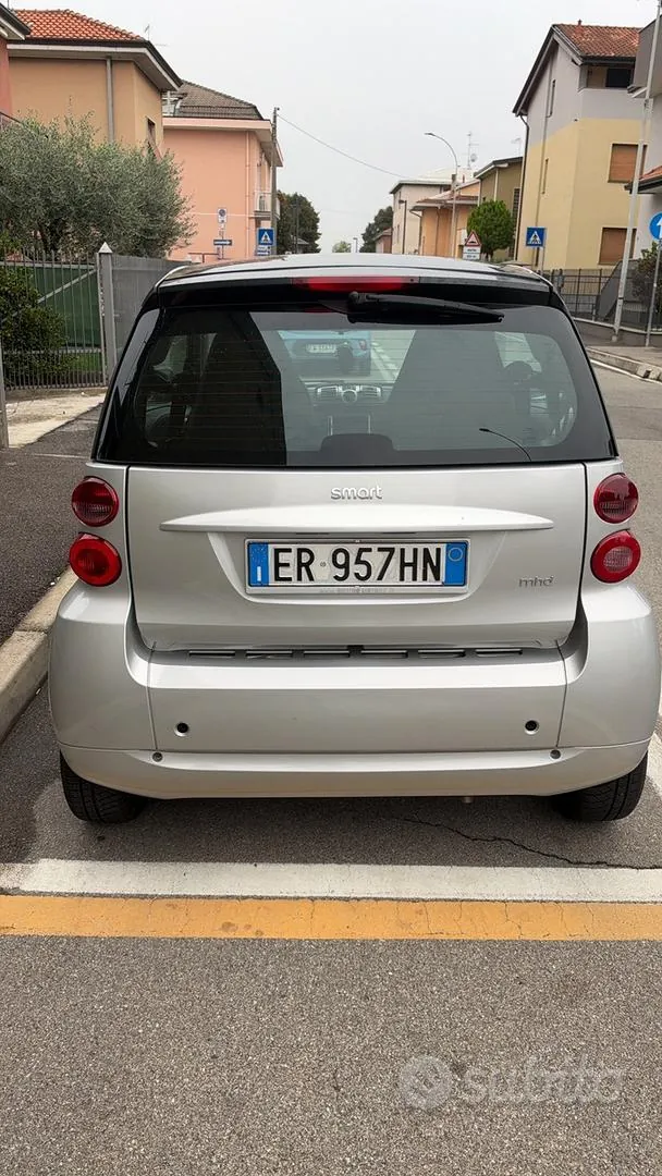 Smart Fortwo 2012 photo 2