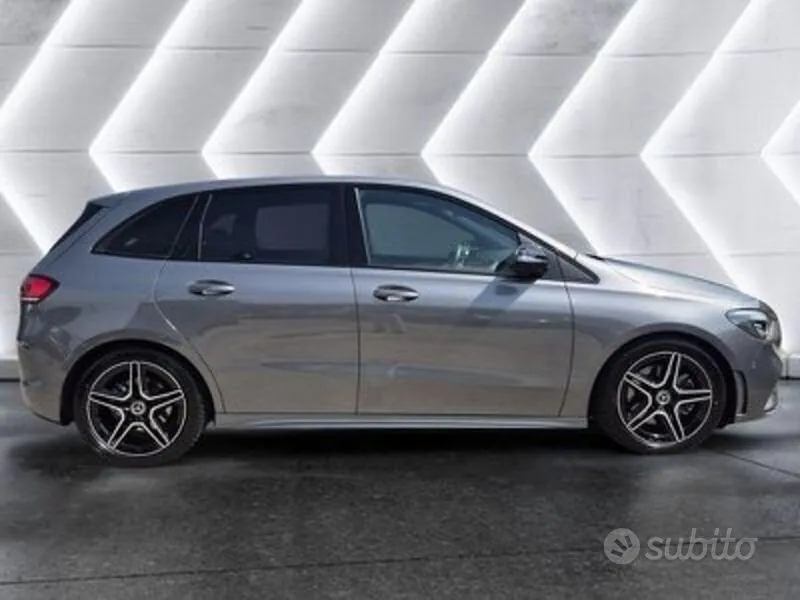 Mercedes-Benz B-Class 2019 photo 5