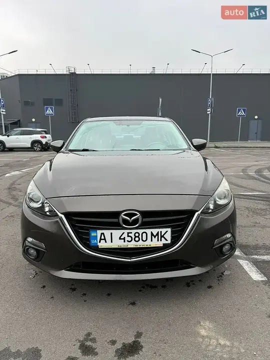 Mazda 3 2016 photo 2