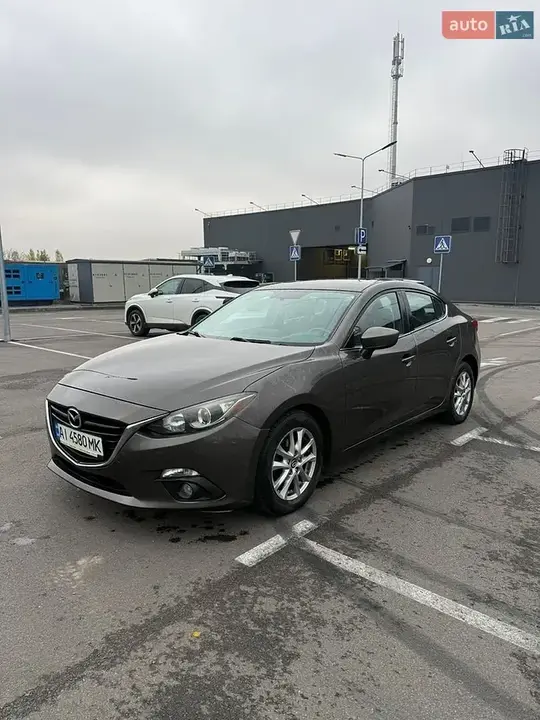 Mazda 3 2016 photo 4