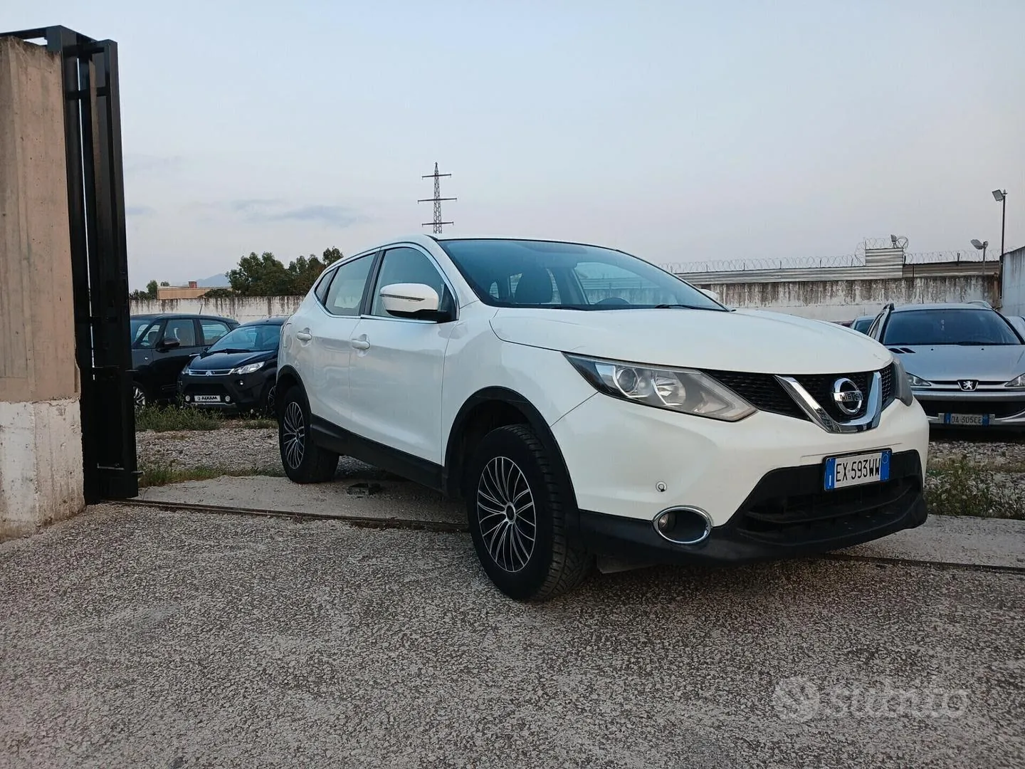 Nissan Qashqai 2014 photo 2