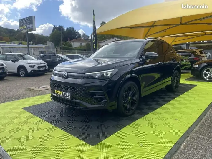 Volkswagen Tiguan 2024 photo 2