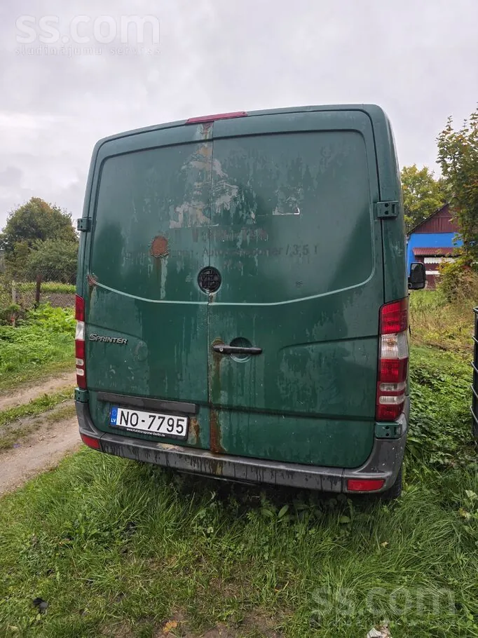 Mercedes-Benz Sprinter 2009 photo 3
