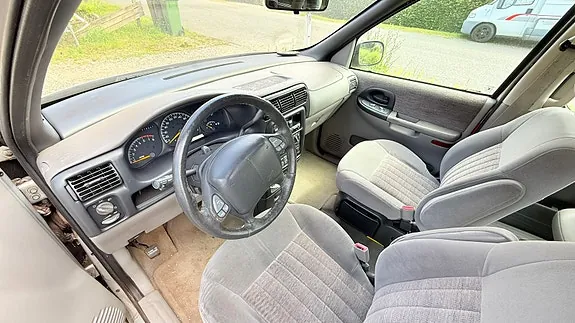 Chevrolet Trans Sport 1998 photo 2