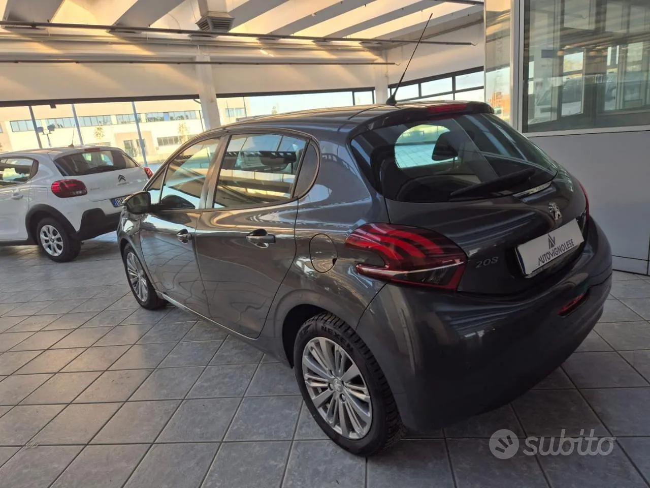 Peugeot 208 2017 photo 4