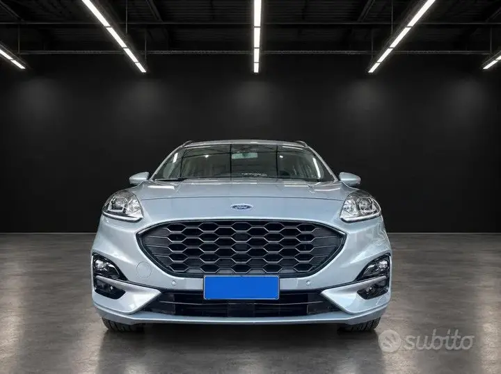 Ford Kuga 2022 photo 2