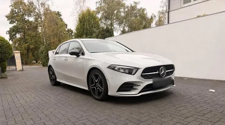 Mercedes-Benz A 200