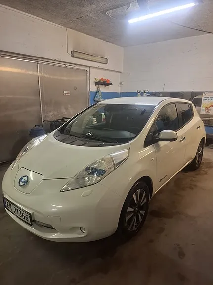 Nissan Leaf 2016 photo 3