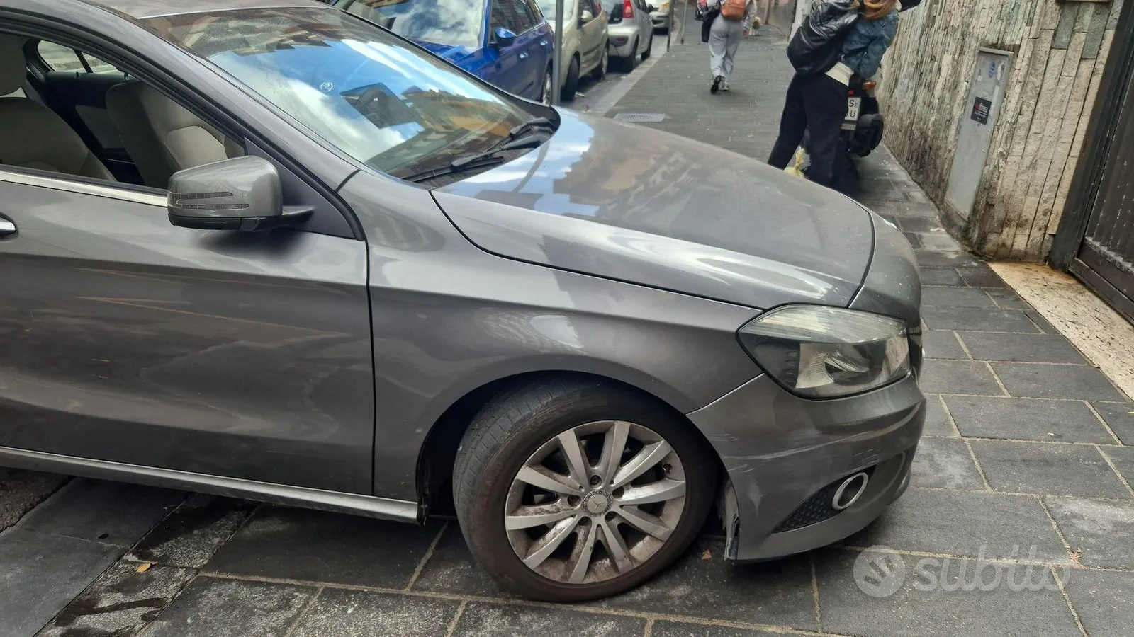 Mercedes-Benz A-Class 2013 photo 3