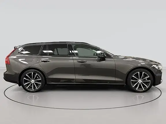 Volvo V60 2025 photo 5