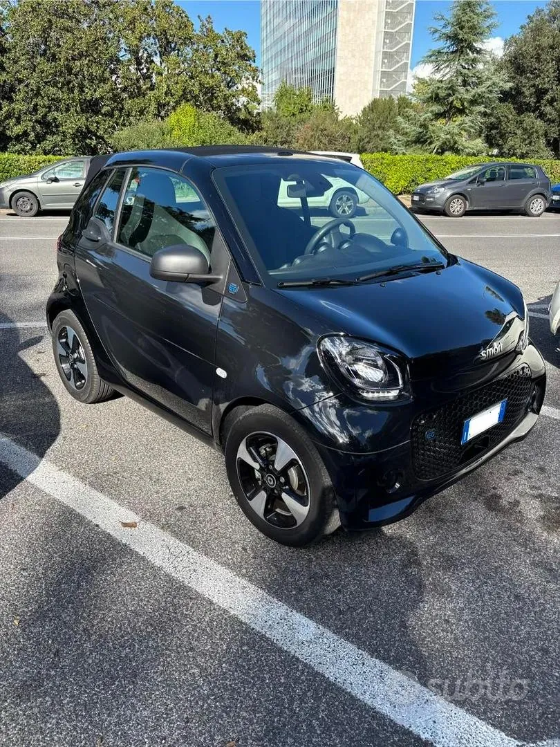 Smart Fortwo 2022 photo 4