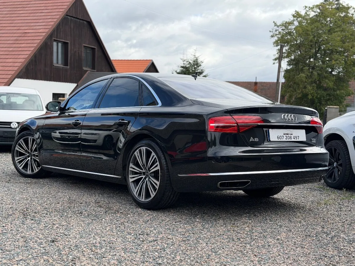 Audi A8 2014 photo 4