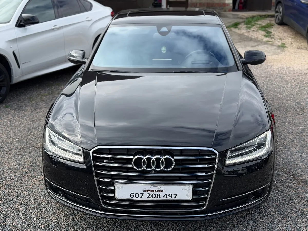 Audi A8 2014 photo 5