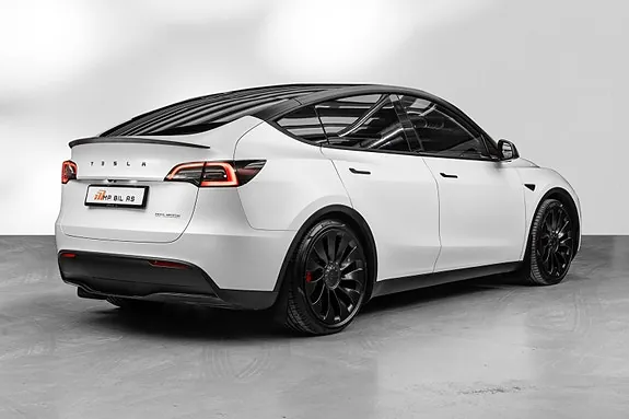 Tesla Model Y 2022 photo 3