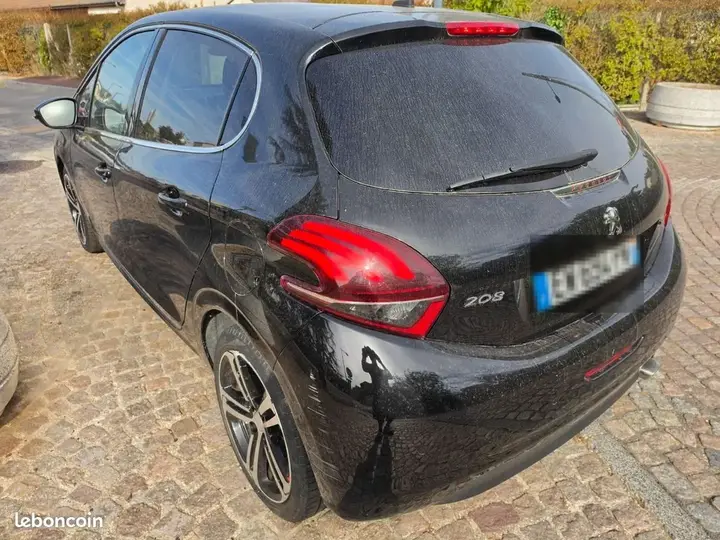 Peugeot 208 2018 photo 4