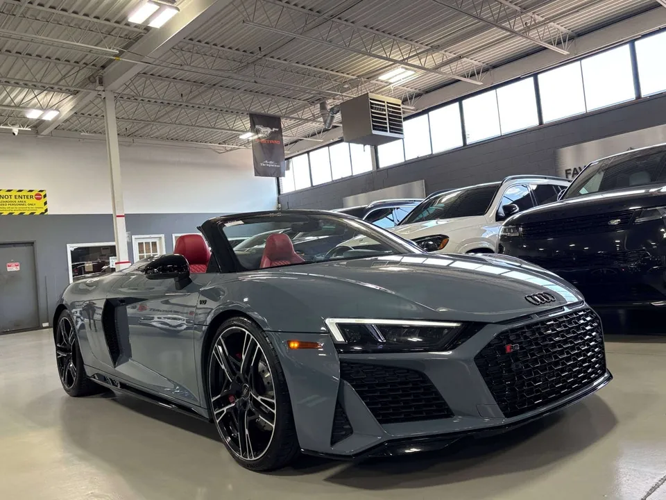Audi R8 2023 photo 3