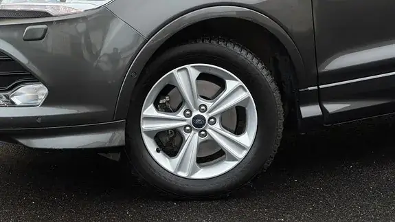 Ford Kuga 2016 photo 3