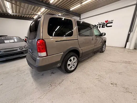 Pontiac Montana 2006 photo 2