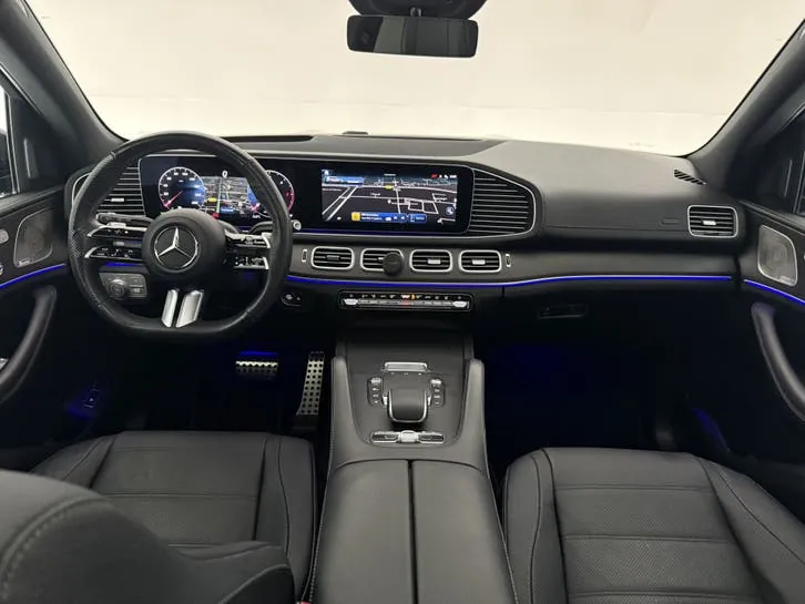 Mercedes-Benz Gls 2024 photo 2