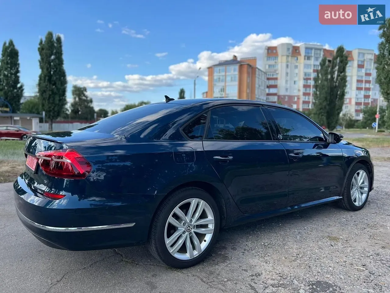 Volkswagen Passat 2018 photo 4