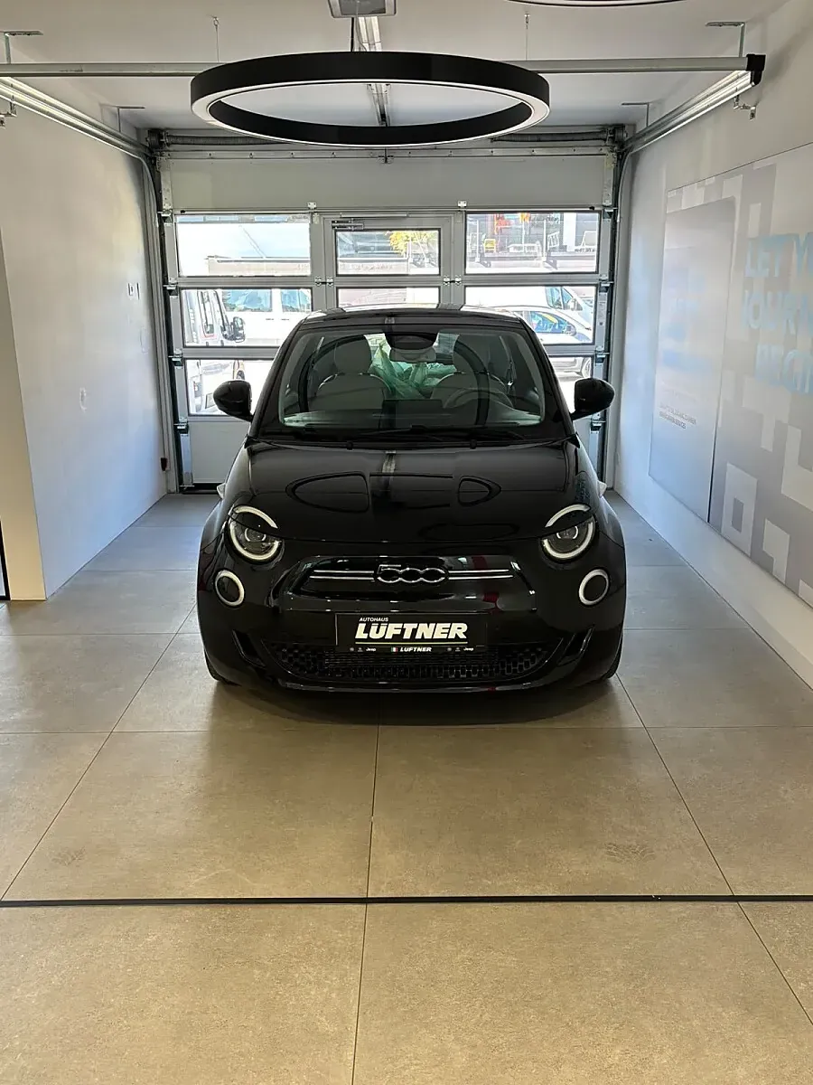 Fiat 500E 2022 photo 2