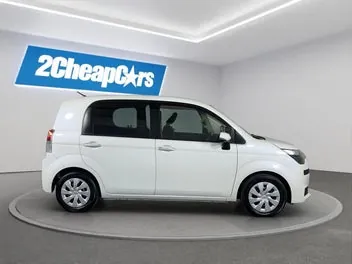 Toyota Spade 2016 photo 5