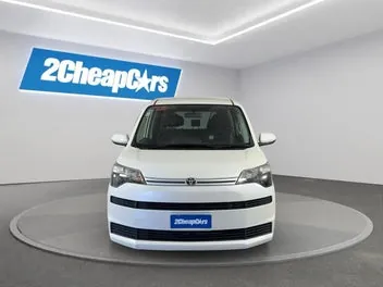 Toyota Spade 2016 photo 3