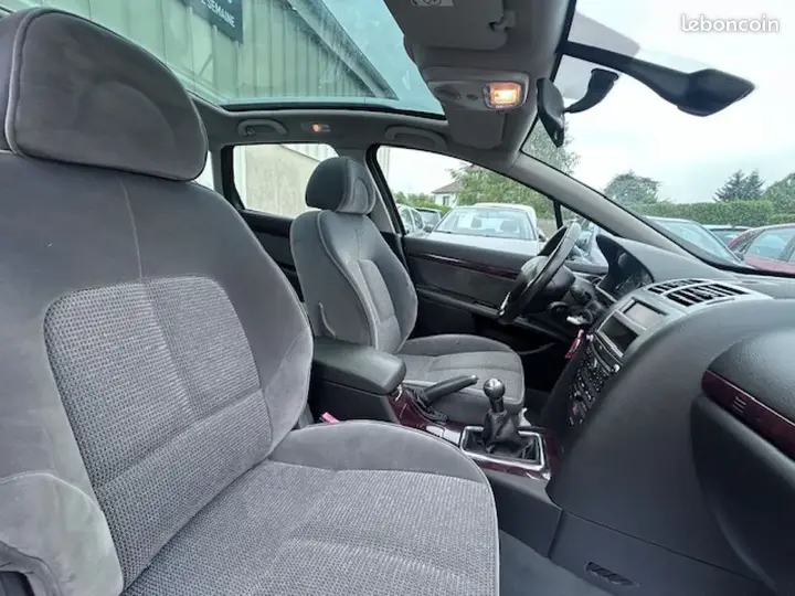 Peugeot 407 2008 photo 4