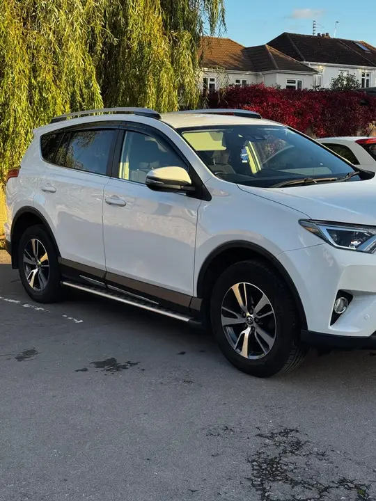 Toyota Rav4 2017 photo 2