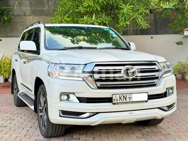 Toyota Land Cruiser 2010 photo 2
