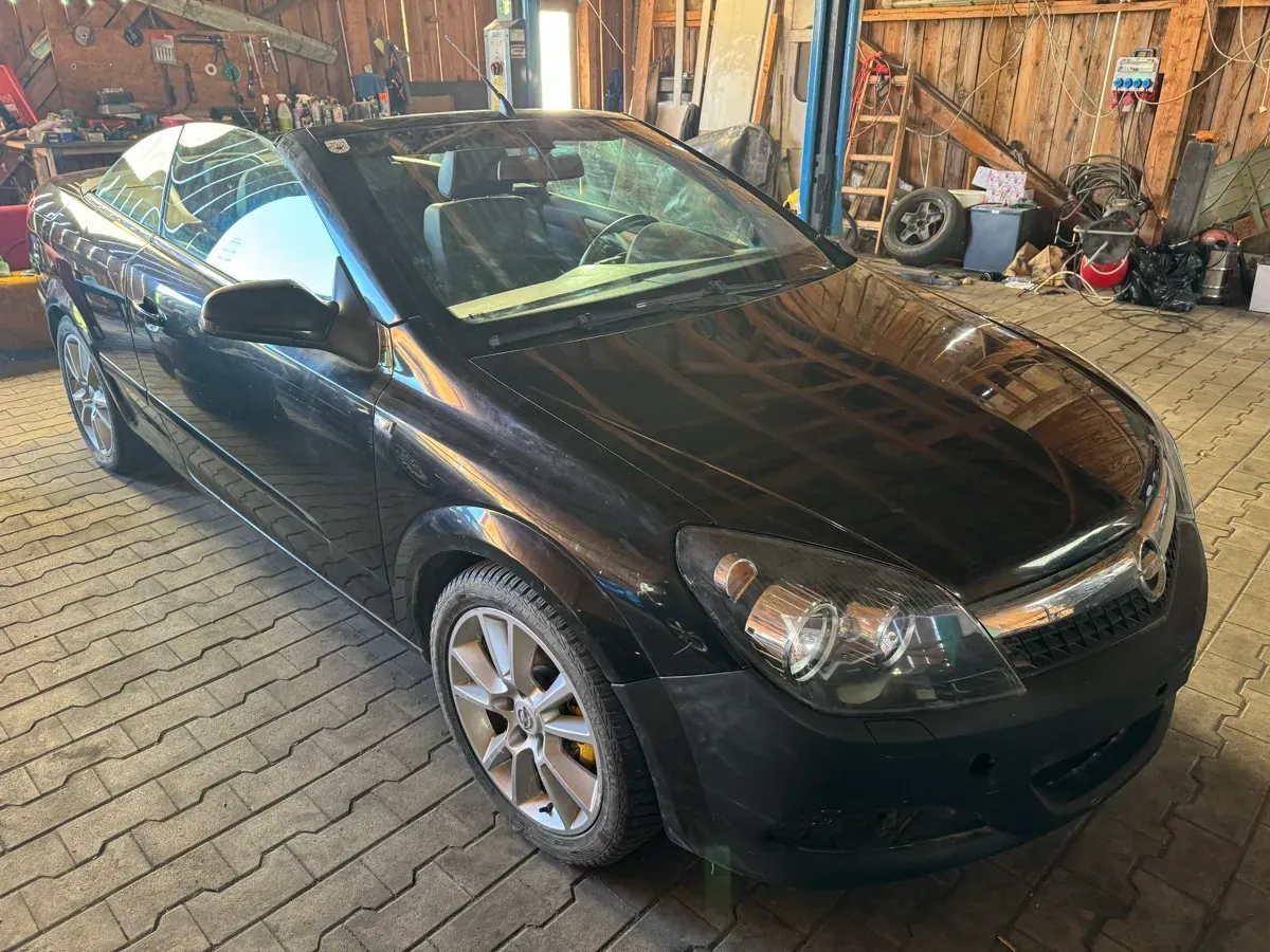 Opel Astra 2006 photo 2