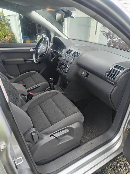 Volkswagen Touran 2014 photo 5