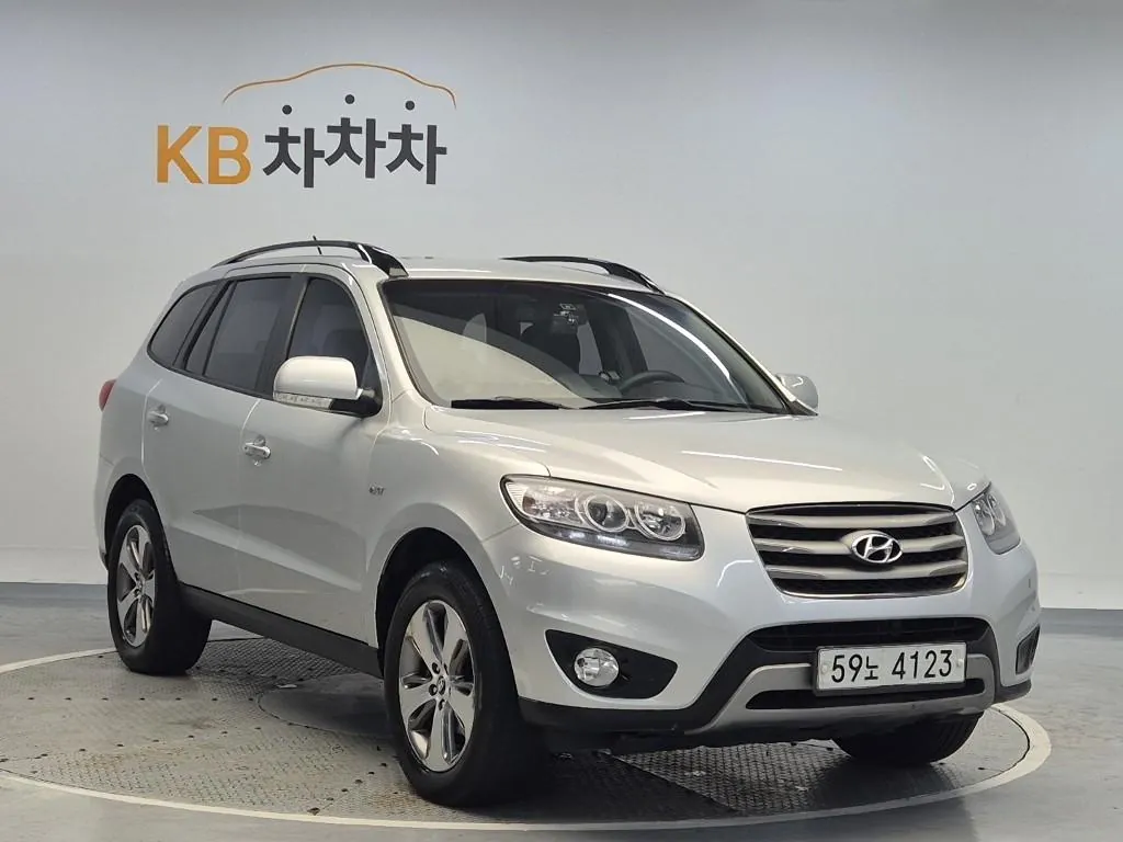 Hyundai Santa Fe 2012 photo 4