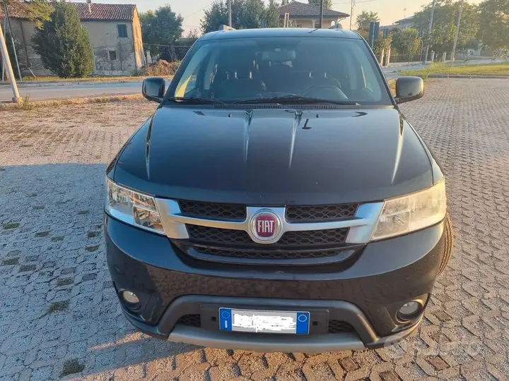 Fiat Freemont 2013 photo 2