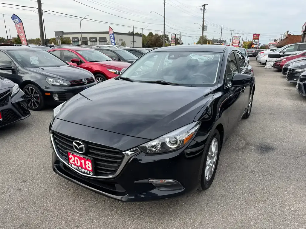 Mazda 3 2018 photo 2