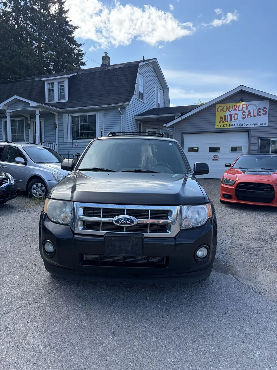 Ford Escape 2011 photo 2