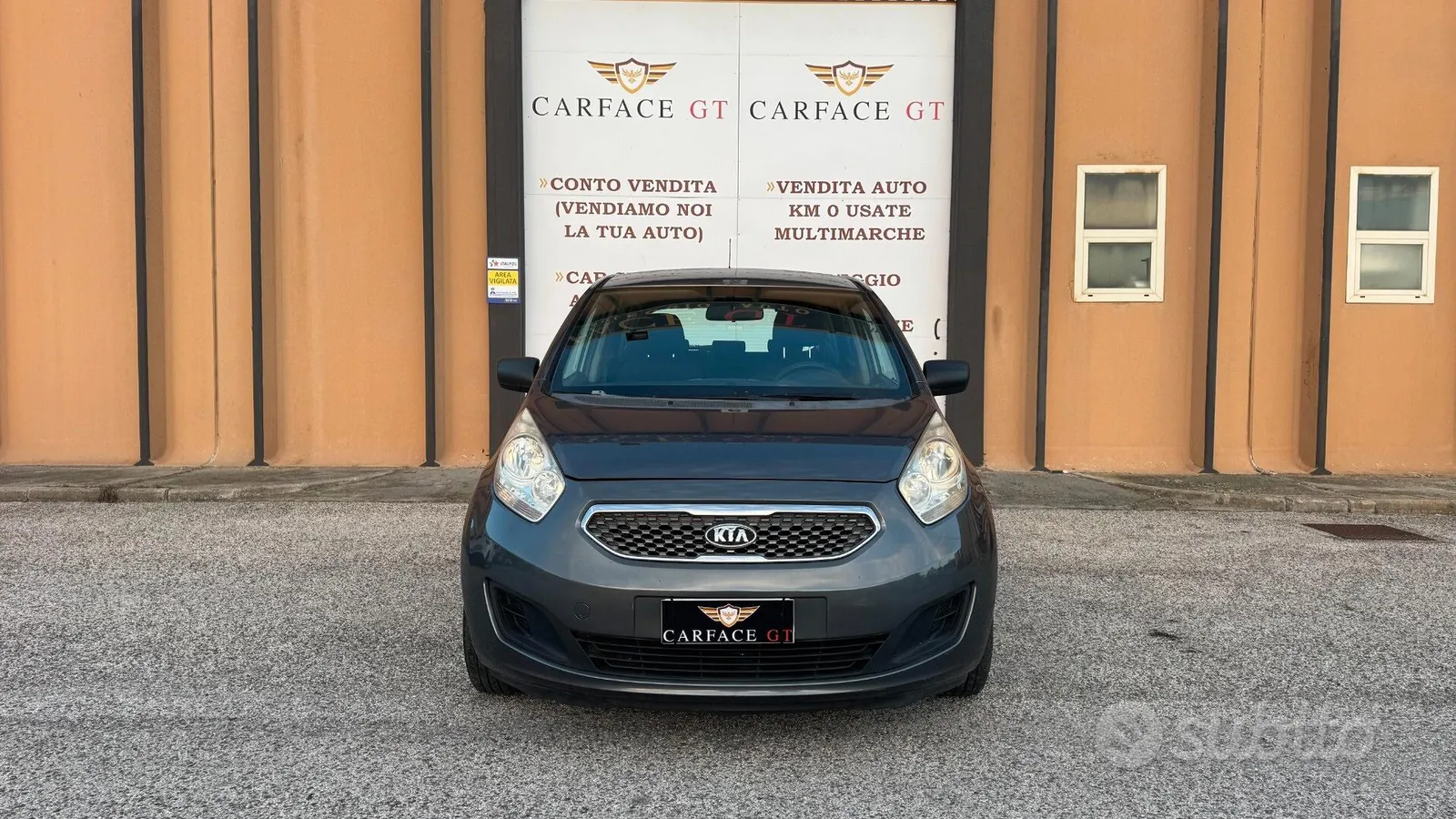 Kia Venga 2011 photo 2