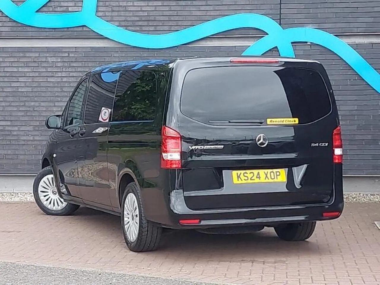 Mercedes-Benz Vito 2024 photo 2