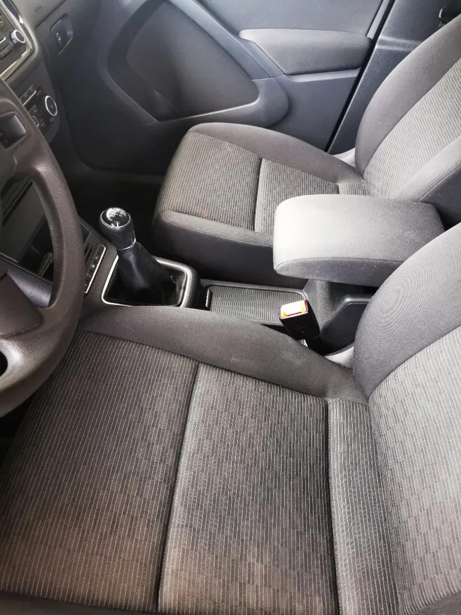 Volkswagen Tiguan 2011 photo 2