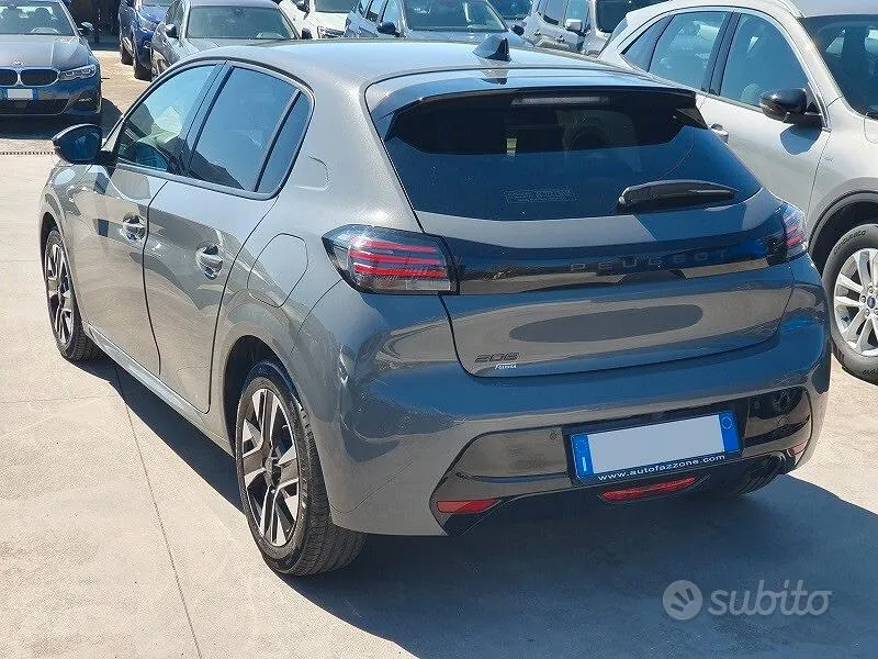 Peugeot 208 2024 photo 4