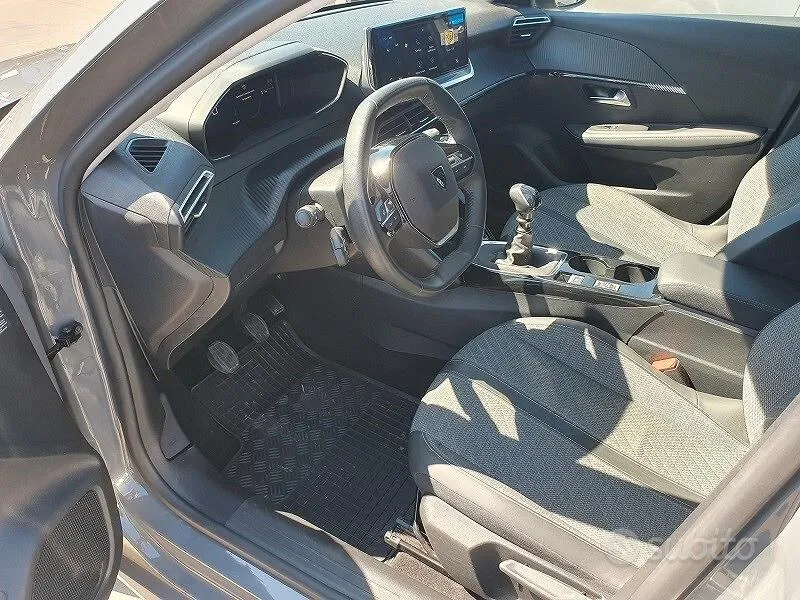 Peugeot 208 2024 photo 5