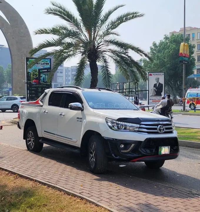 Toyota Hilux