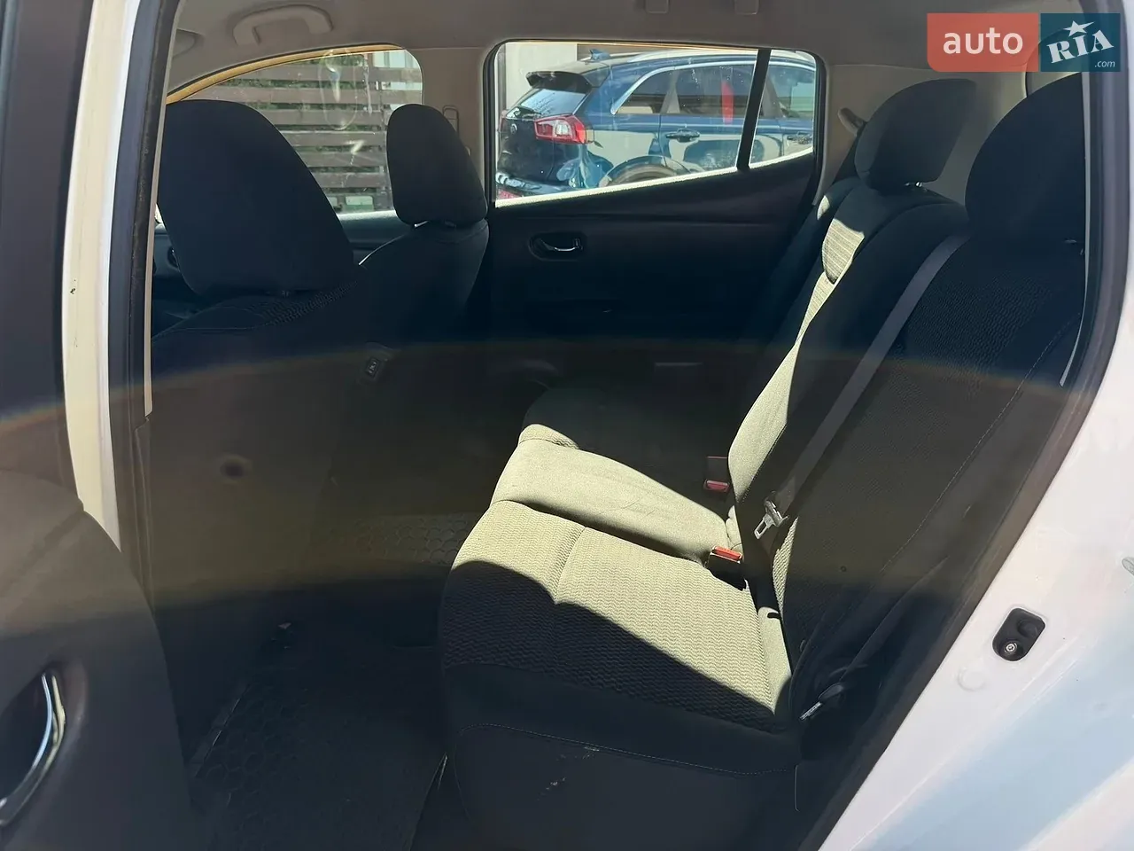 Nissan Leaf 2014 photo 5