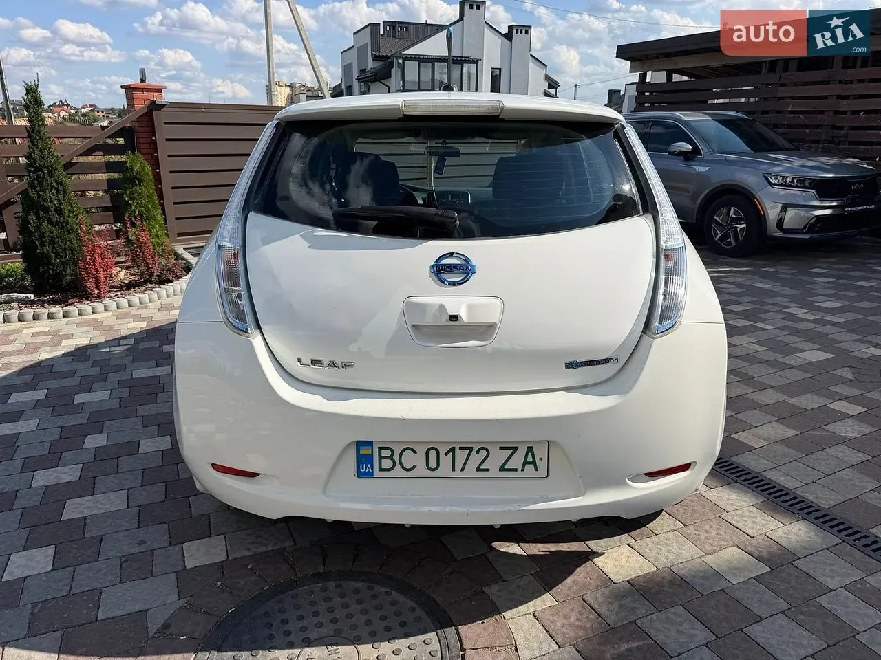 Nissan Leaf 2014 photo 4