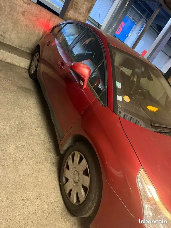 Citroen C4 2007 photo 2