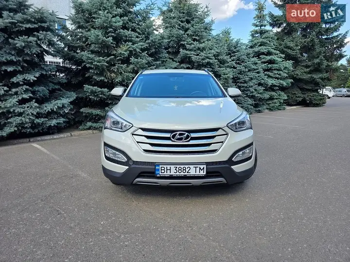 Hyundai Santa Fe 2014 photo 4