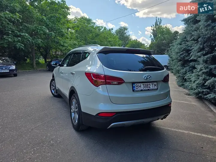 Hyundai Santa Fe 2014 photo 5