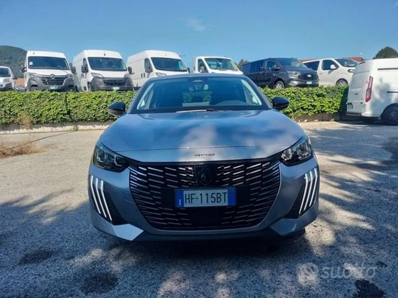 Peugeot 208 2026 photo 2