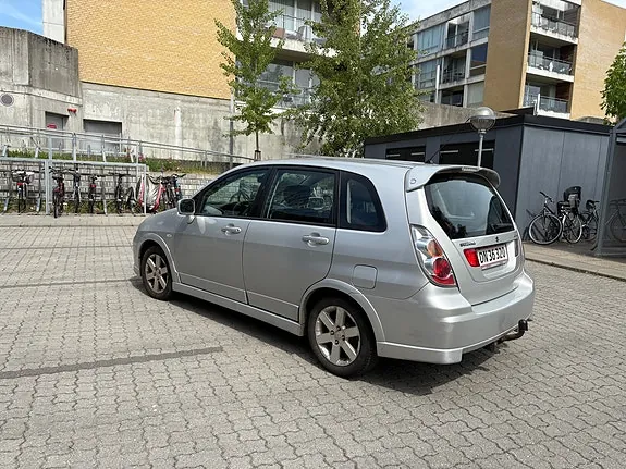 Suzuki Liana 2007 photo 5