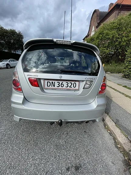 Suzuki Liana 2007 photo 3